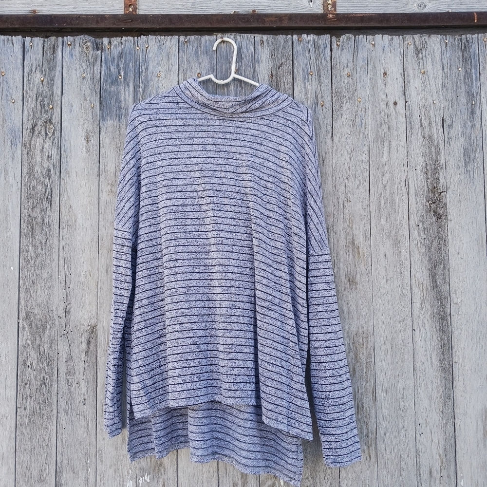 Lucky Brand Women's Sz‎ M Black/ White Striped Cowl Neck Sweater Tunic Pullover